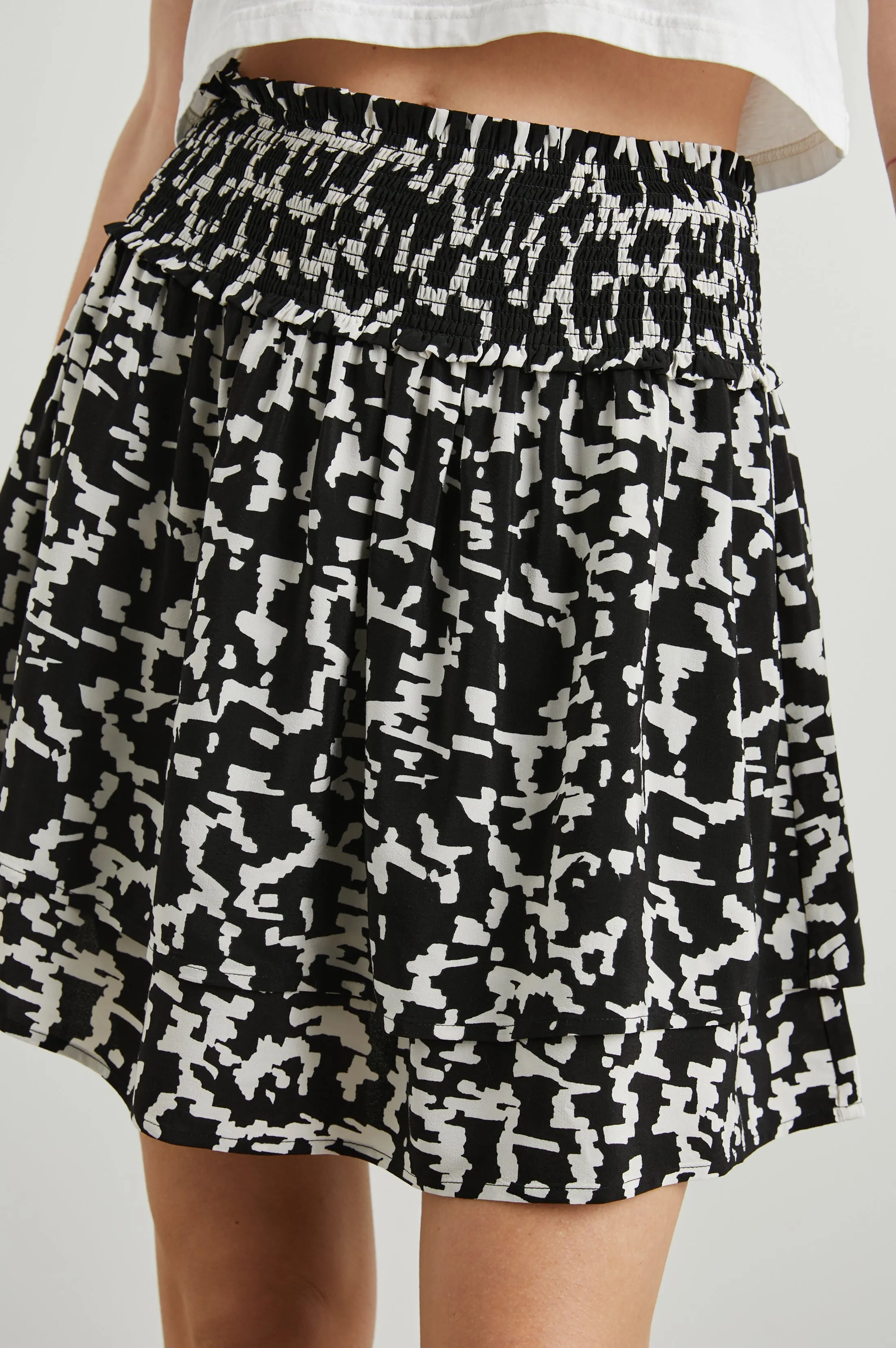ADDISON SKIRT - EBONY TEXTURE