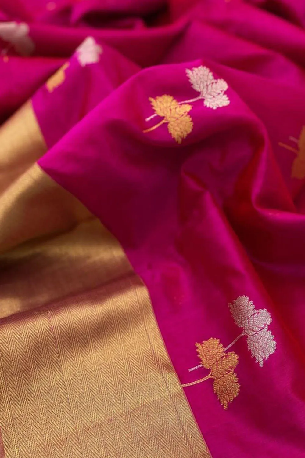 Beautiful Pink Chanderi Pure Silk Saree - Handloom Pure