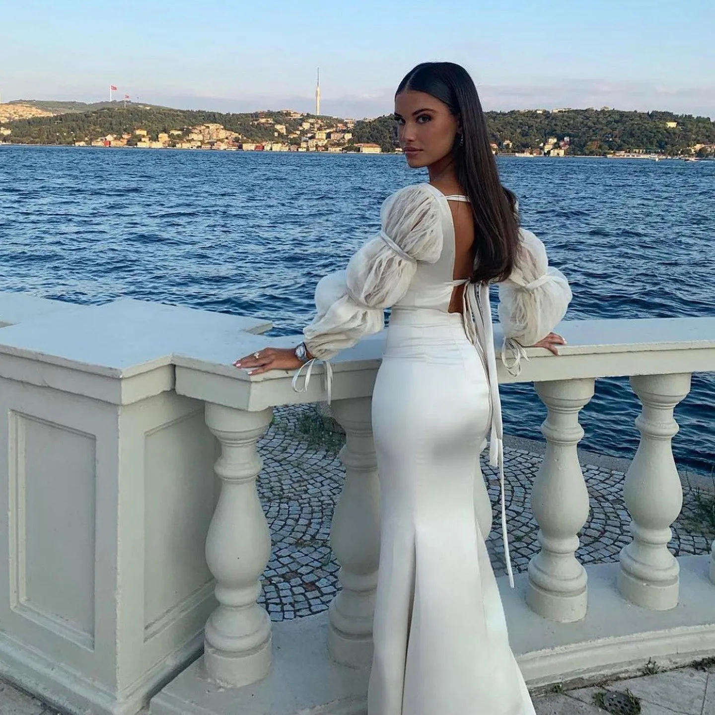 Elegant White Mermaid Evening Dress with Puff Sleeves SF021