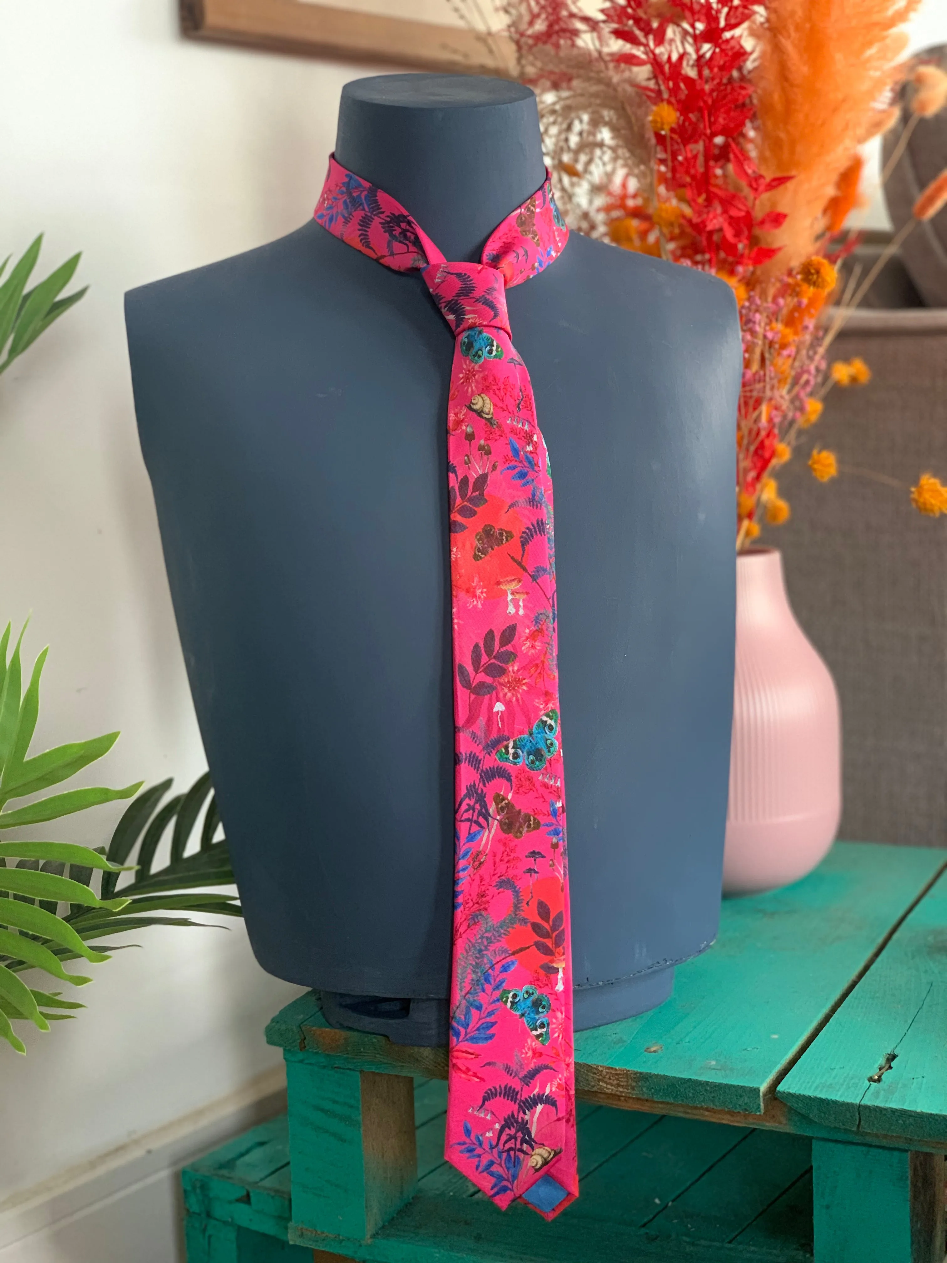 Fuchsia Pink Silk Tie with butterfly and floral pattern 'Nectar' Men's Luxury Silk necktie