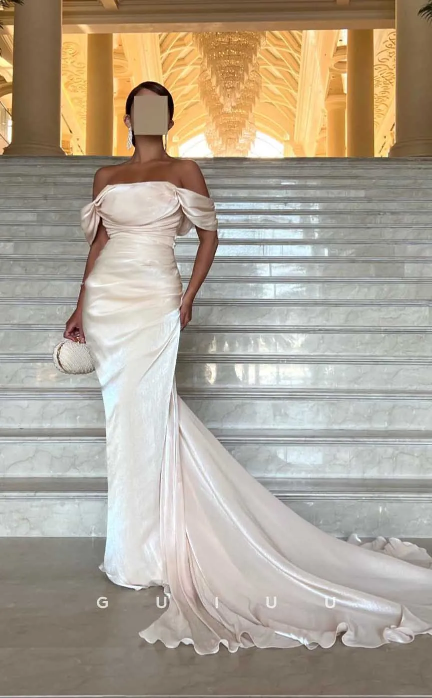 G4526 - Elegant Mermaid 0ff-Shoulder White Pleats Prom Party Dress with Court Train