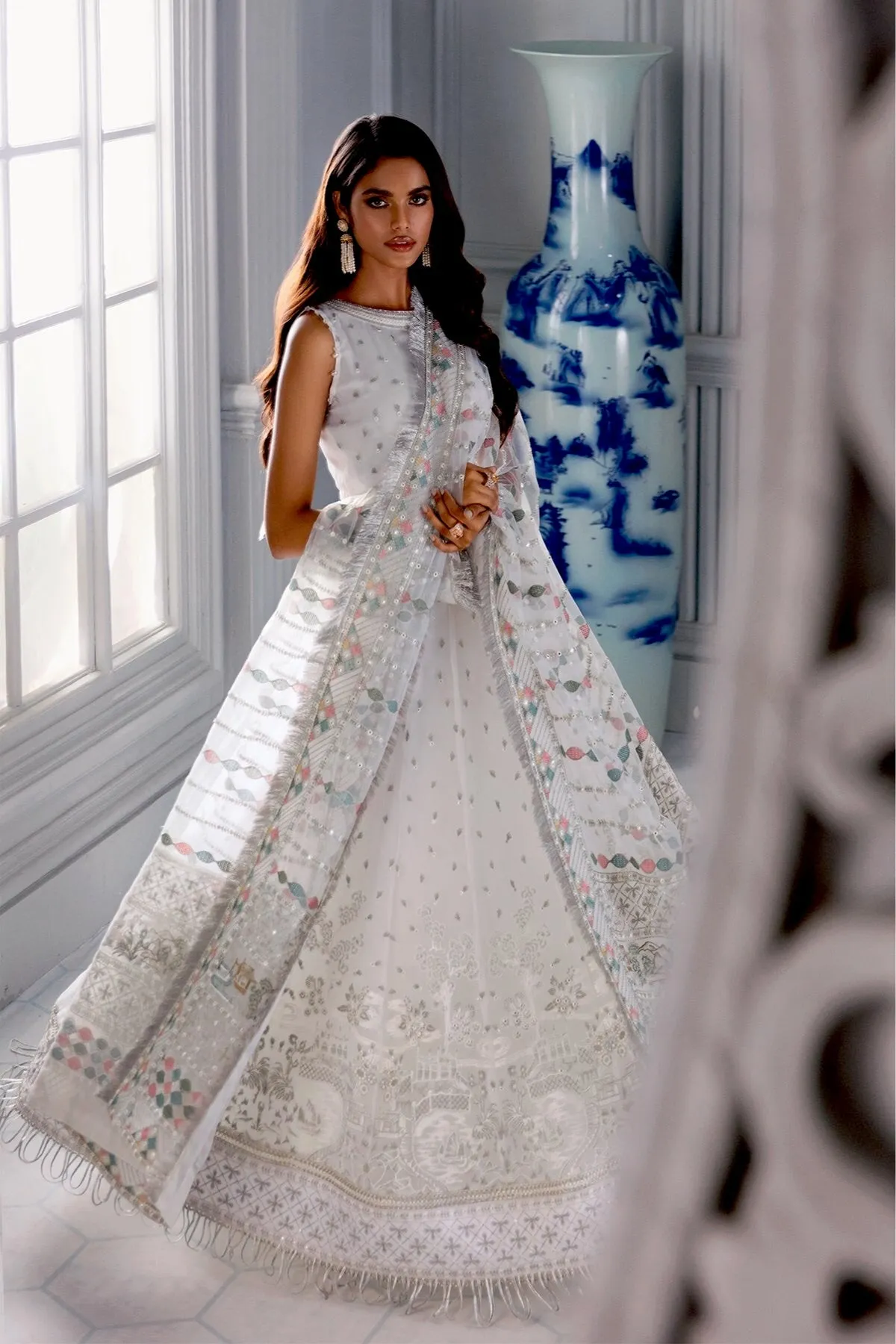 Irís Luxury Edition by Jazmin – Ice White