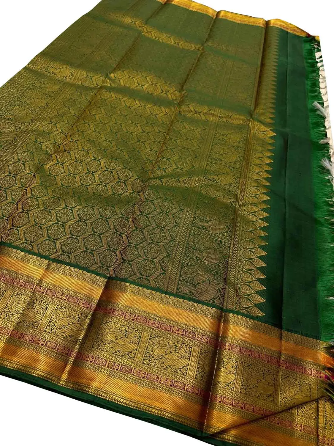 Pastel Handloom Kanjeevaram Pure Silk Saree - Elegant Elegance