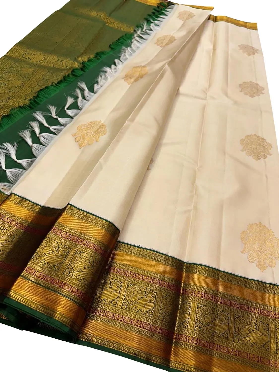 Pastel Handloom Kanjeevaram Pure Silk Saree - Elegant Elegance