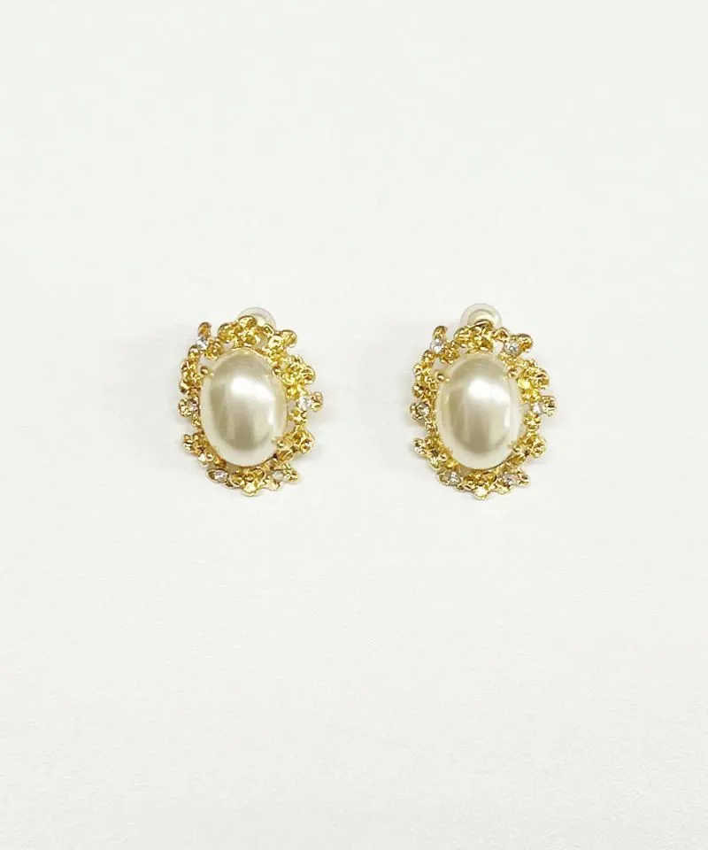 Pearl Vijoux relief Clip-on earrings/an another angelus [51BB04a004].