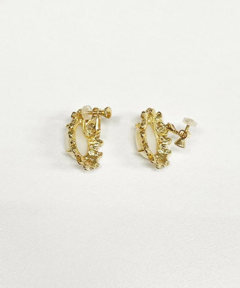 Pearl Vijoux relief Clip-on earrings/an another angelus [51BB04a004].